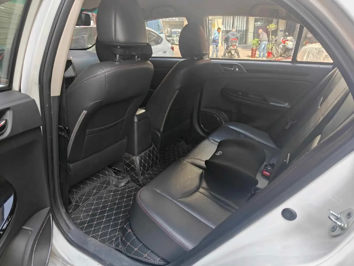 2018 BYD e5 BEV 60.48KWH,autocango,china used car exporter,china ev exporter,chinese used car exporter,chinese used ev exporter