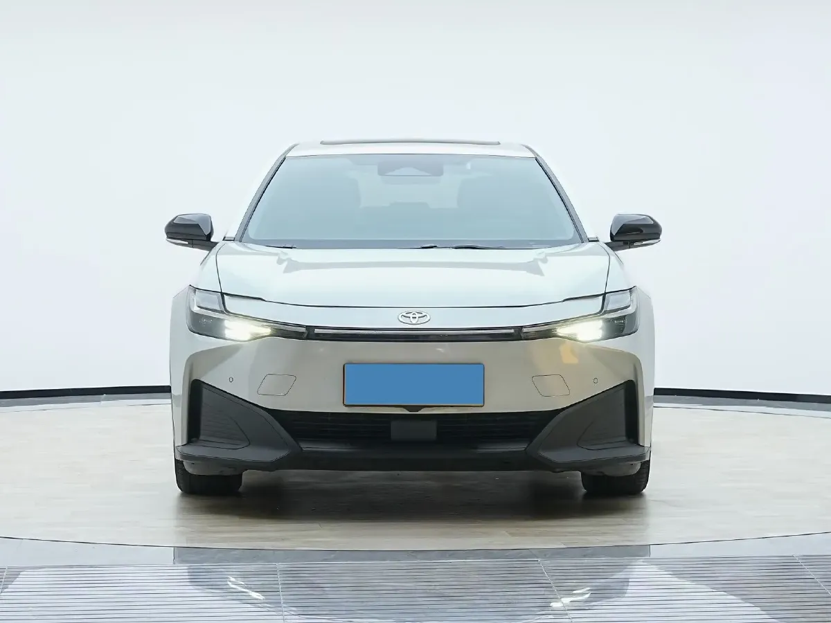 2024 Toyota bZ3 BEV 49.92KWH,autocango,china used car exporter,china ev exporter,chinese used car exporter,chinese used ev exporter