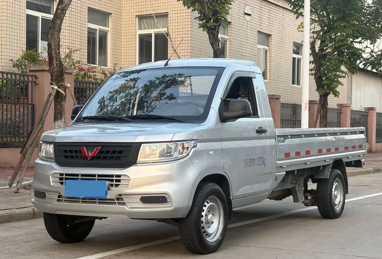 2019 WuLing RongGuang New Truck 1.8L 133HP L4 5MT