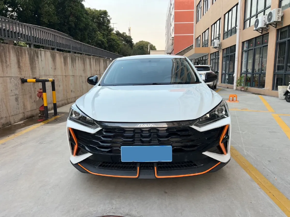 2023 DongFeng Aeolus YiXuan 1.5L 125HP L4 6DCT,autocango,china used car exporter,china ev exporter,chinese used car exporter,chinese used ev exporter