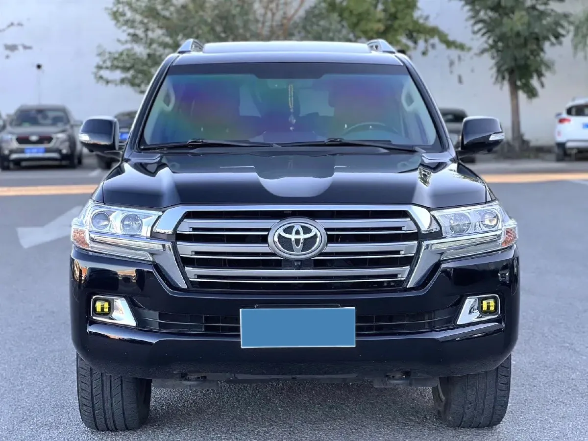 2015 Toyota Land Cruiser 4.6L 310HP V8 6AT,autocango,china used car exporter,china ev exporter,chinese used car exporter,chinese used ev exporter