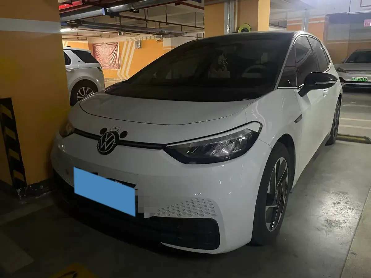 2023 Volkswagen ID.3 BEV 52.8KWH
