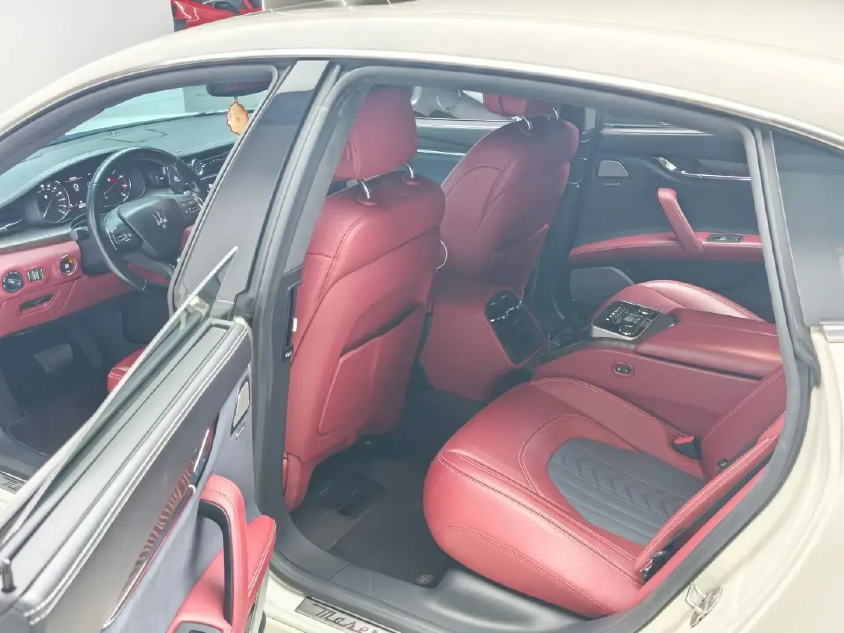 2021 Maserati Quattroporte 3.0T 350HP V6 8AT,autocango,china used car exporter,china ev exporter,chinese used car exporter,chinese used ev exporter