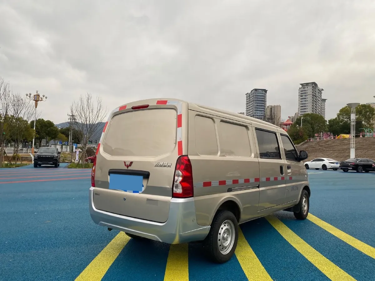 2021 ChangAn KuaYue KuaYueZhe D5 1.6L 122HP L4 5MT,autocango,china used car exporter,china ev exporter,chinese used car exporter,chinese used ev exporter