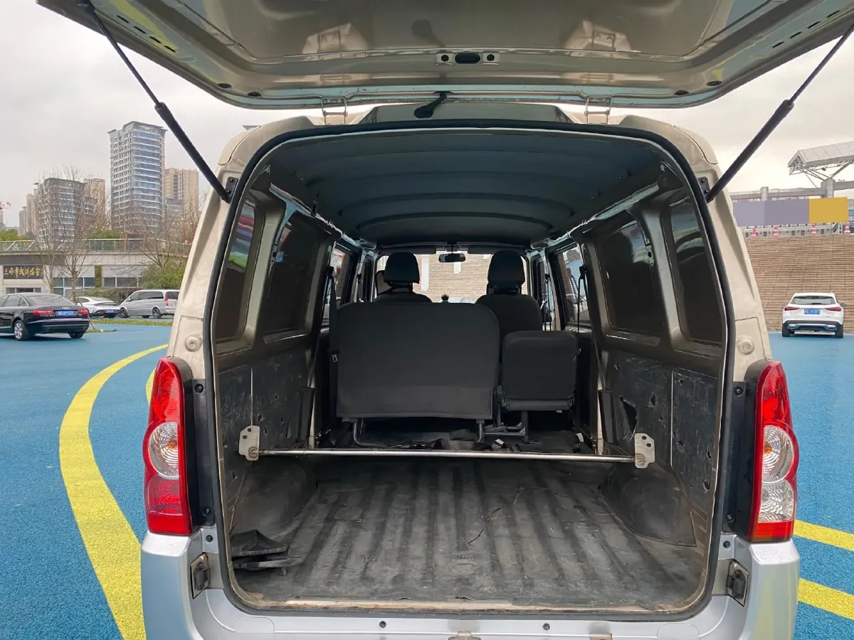 2021 ChangAn KuaYue KuaYueZhe D5 1.6L 122HP L4 5MT,autocango,china used car exporter,china ev exporter,chinese used car exporter,chinese used ev exporter