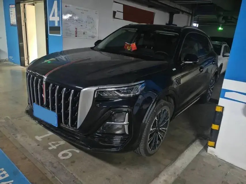 2023 HongQi HS5 2.0T 252HP L4 8AT