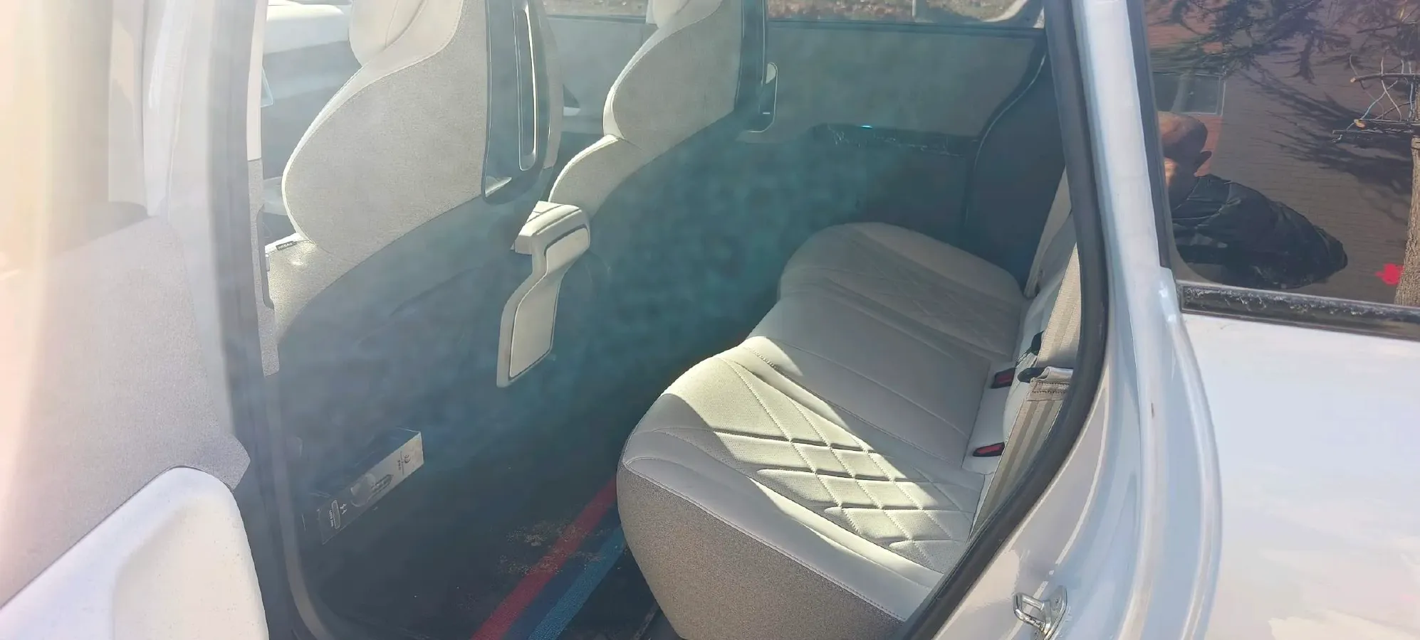 2024 ARCFOX KAOLA S BEV 58.8KWH,autocango,china used car exporter,china ev exporter,chinese used car exporter,chinese used ev exporter