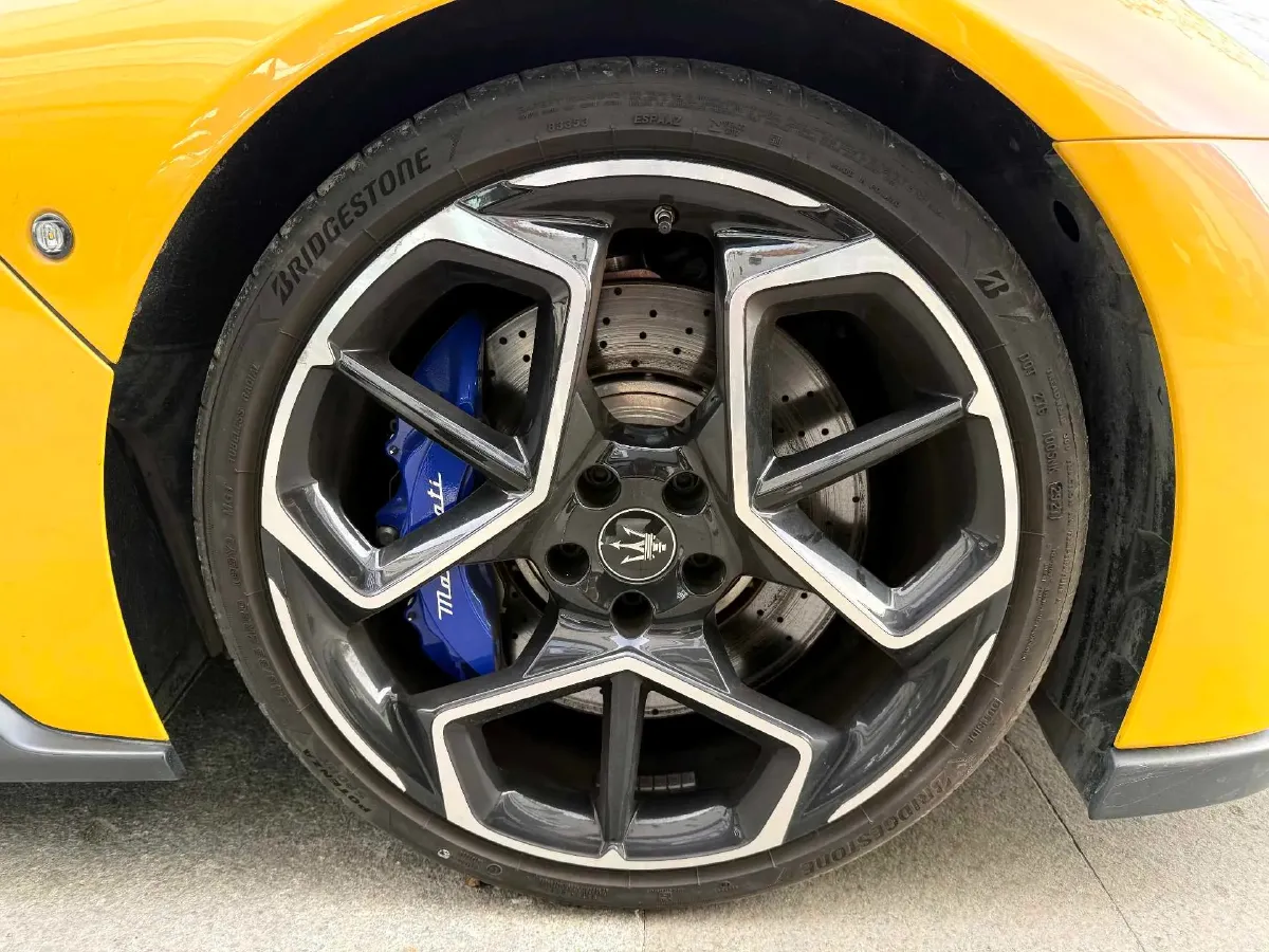 2020 Maserati MC20 3.0T 630HP V6 8DCT,autocango,china used car exporter,china ev exporter,chinese used car exporter,chinese used ev exporter