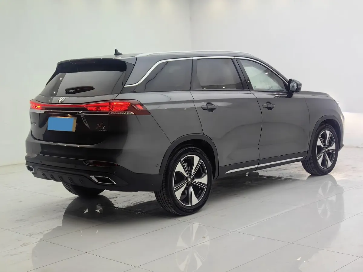 2024 ChangAn X7 PLUS 1.5T 188HP L4 7DCT,autocango,china used car exporter,china ev exporter,chinese used car exporter,chinese used ev exporter