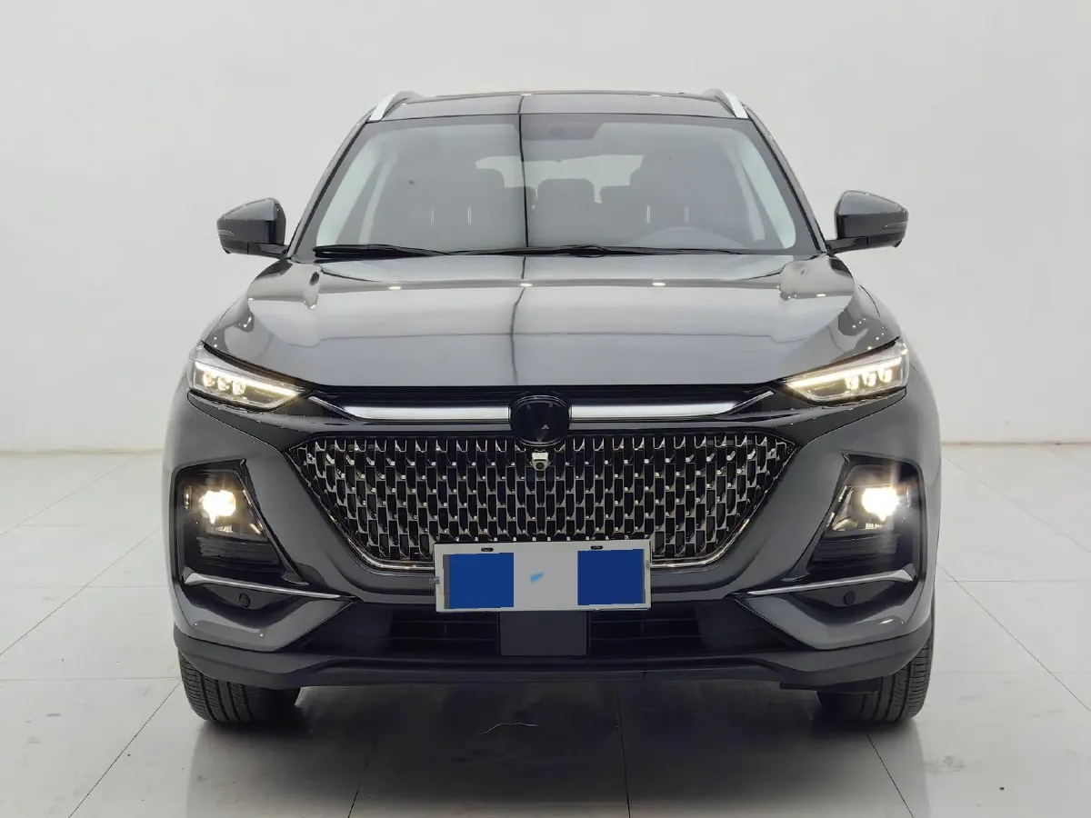 2024 ChangAn X7 PLUS 1.5T 188HP L4 7DCT,autocango,china used car exporter,china ev exporter,chinese used car exporter,chinese used ev exporter