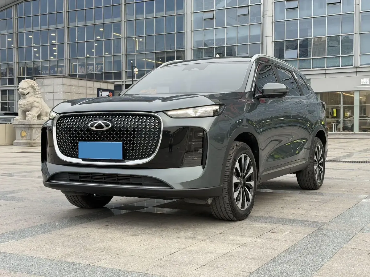 2025 Chery Tiggo 8 Plus 1.6T 197HP L4 7DCT