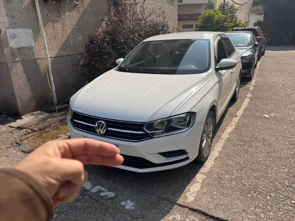 2019 Volkswagen Bora 1.5L 112HP L4 6AT