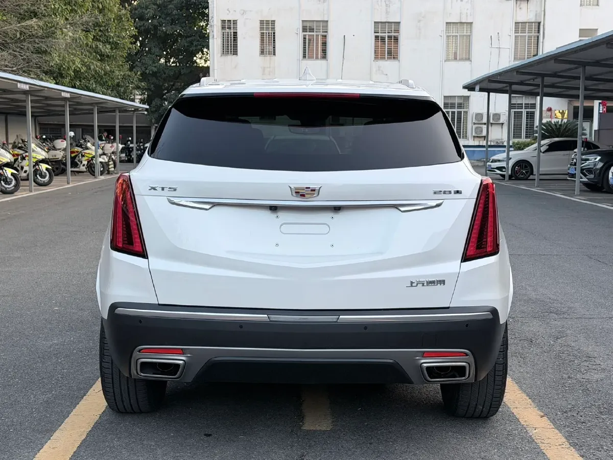 2020 Cadillac XT5 2.0T 237HP L4 9AT,autocango,china used car exporter,china ev exporter,chinese used car exporter,chinese used ev exporter