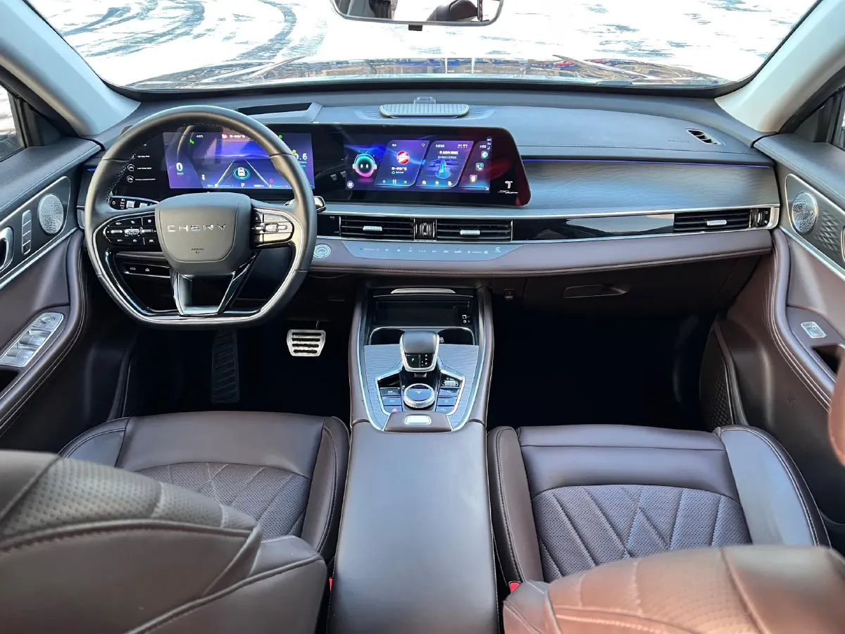 2022 Chery Tiggo 8 PRO 2.0T 254HP L4 7DCT,autocango,china used car exporter,china ev exporter,chinese used car exporter,chinese used ev exporter