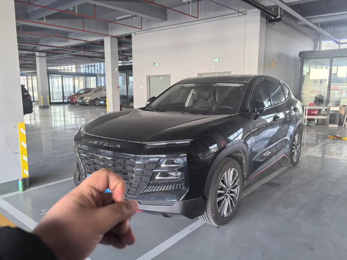 2023 Jetour DASHING 1.5T 156HP L4 6DCT