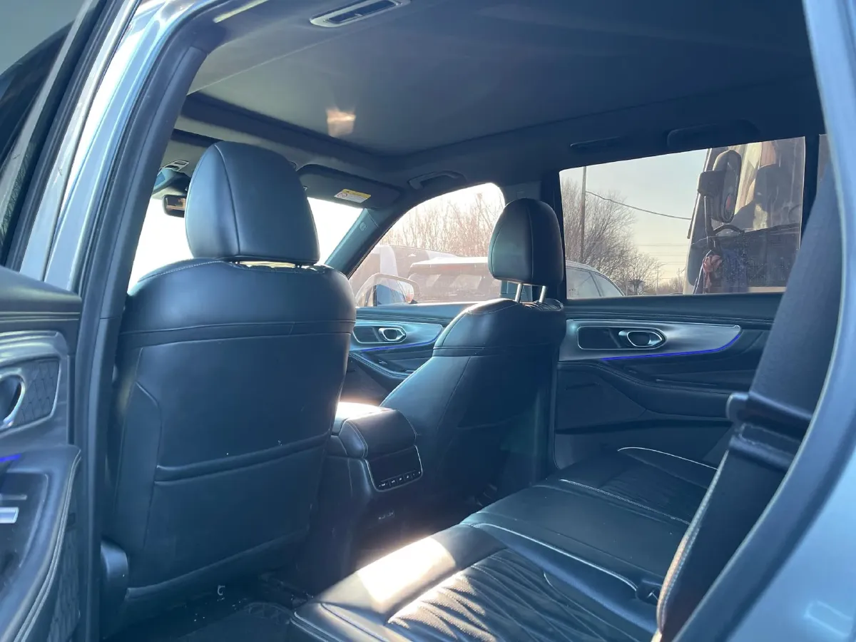 2022 GAC Trumpchi GS8 2.0T 252HP L4 8AT,autocango,china used car exporter,china ev exporter,chinese used car exporter,chinese used ev exporter