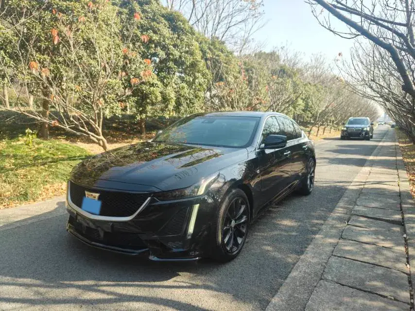 2021 Cadillac CT5 2.0T 237HP L4 10AT