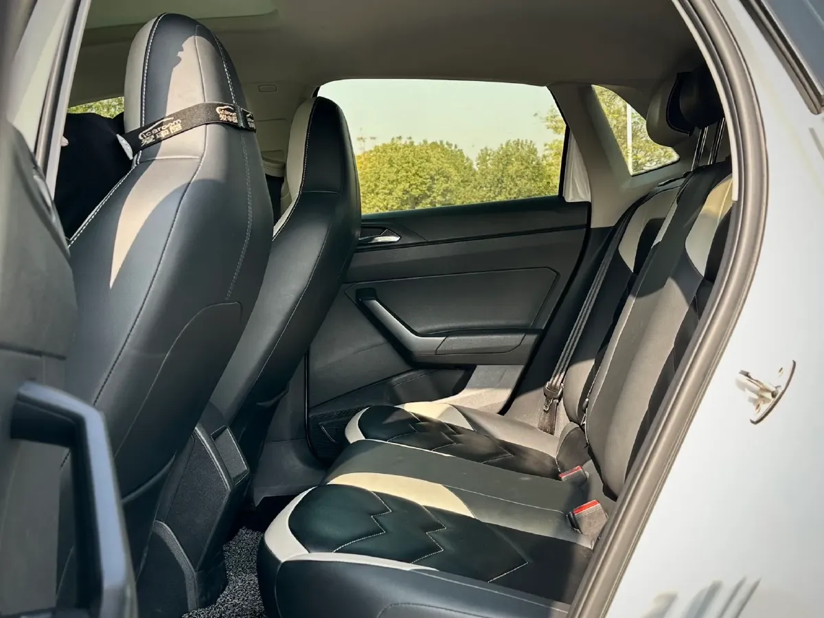 2021 Haval H6 1.5T 169HP L4 7DCT,autocango,china used car exporter,china ev exporter,chinese used car exporter,chinese used ev exporter