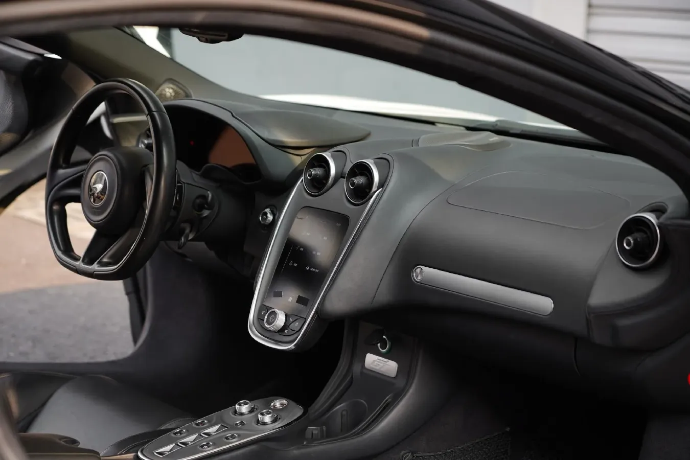 2019 Lorinser MAYBACH S Class 3.0T 367HP V6 9AT,autocango,china used car exporter,china ev exporter,chinese used car exporter,chinese used ev exporter