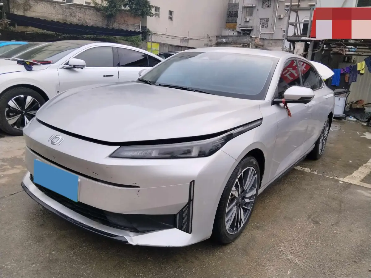 2024 ChangAn QiYuan A05 1.5L 110HP L4 E-CVT PHEV 18.99KWH