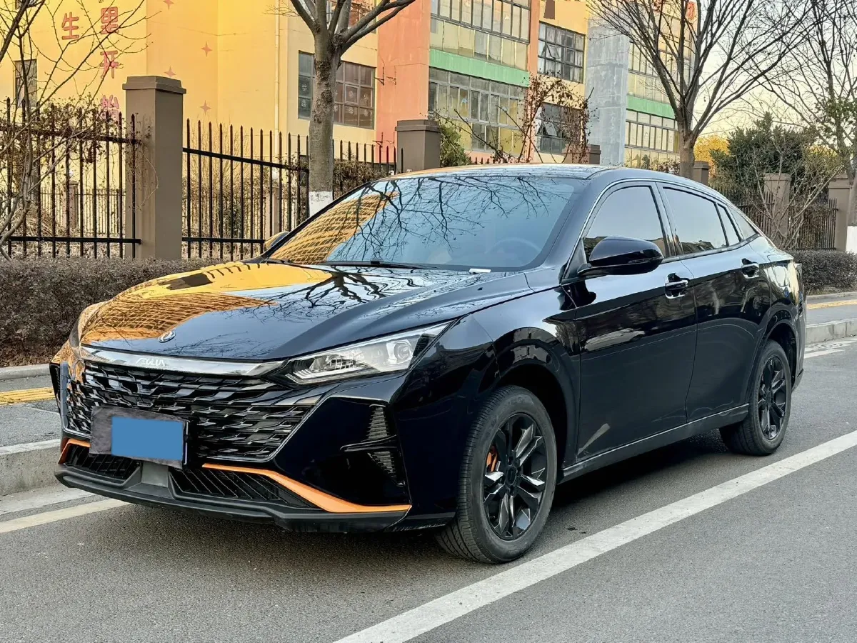 2023 DongFeng Aeolus YiXuan 1.5L 125HP L4 6DCT,autocango,china used car exporter,china ev exporter,chinese used car exporter,chinese used ev exporter