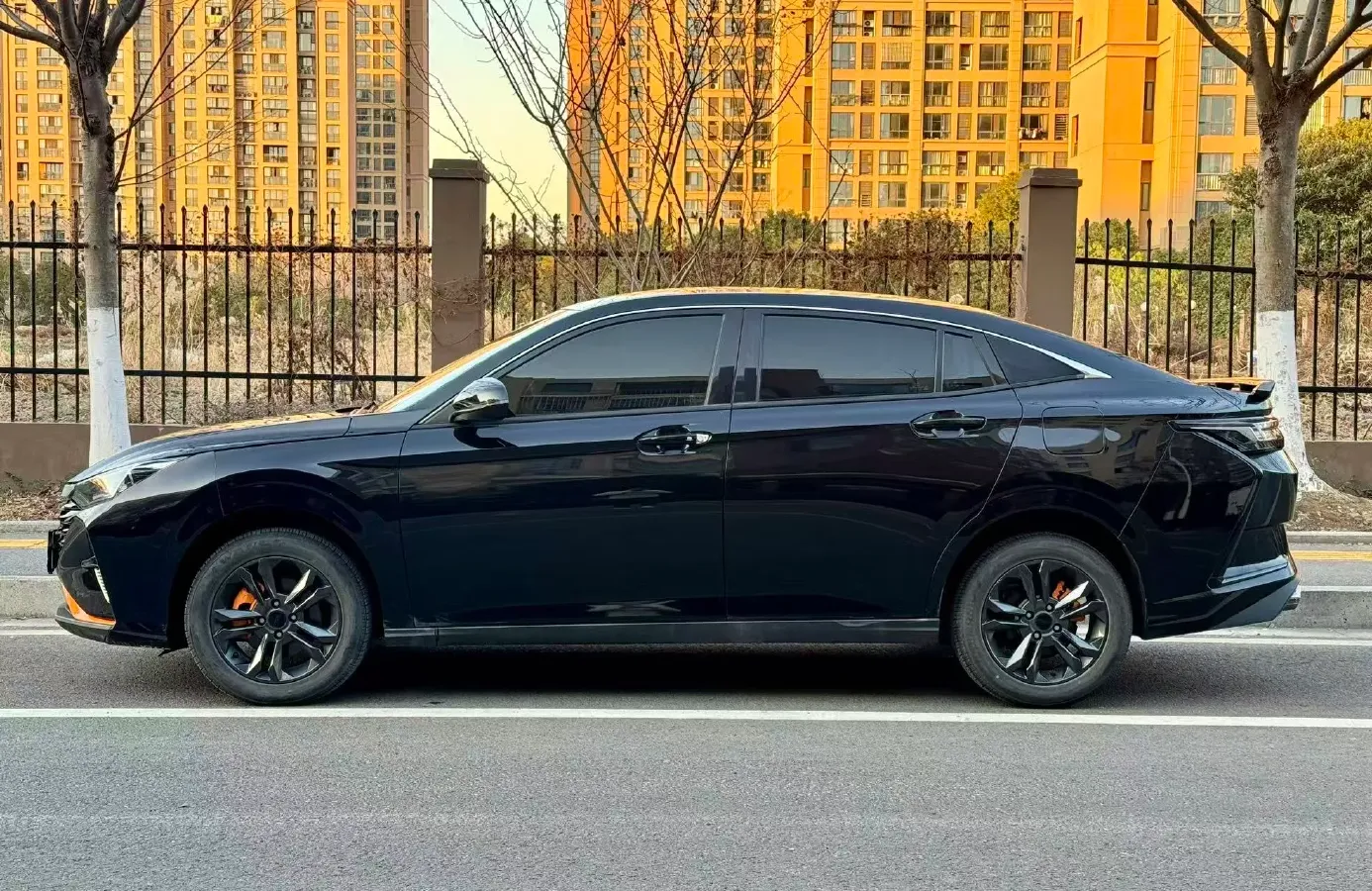 2023 DongFeng Aeolus YiXuan 1.5L 125HP L4 6DCT,autocango,china used car exporter,china ev exporter,chinese used car exporter,chinese used ev exporter