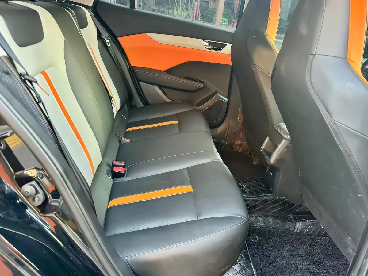 2023 DongFeng Aeolus YiXuan 1.5L 125HP L4 6DCT,autocango,china used car exporter,china ev exporter,chinese used car exporter,chinese used ev exporter