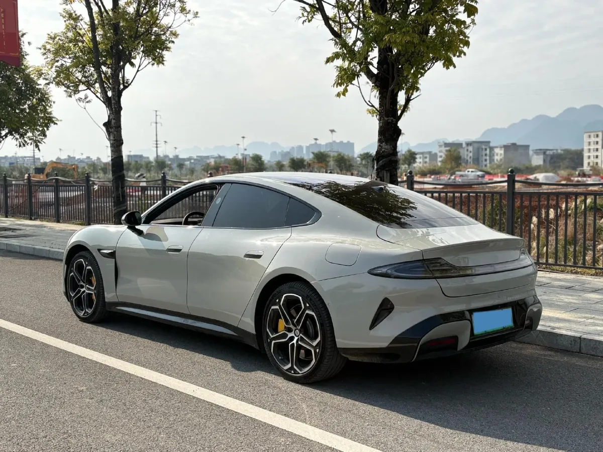 2024 MI SU7 BEV 94.3KWH,autocango,china used car exporter,china ev exporter,chinese used car exporter,chinese used ev exporter