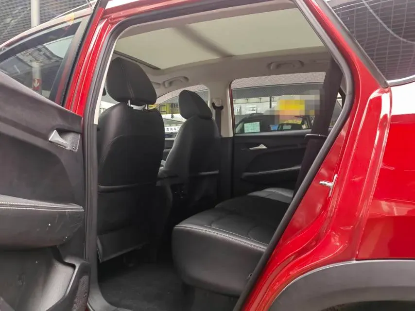 2020 BaoJun RS-3 1.5T 147HP L4 CVT,autocango,china used car exporter,china ev exporter,chinese used car exporter,chinese used ev exporter