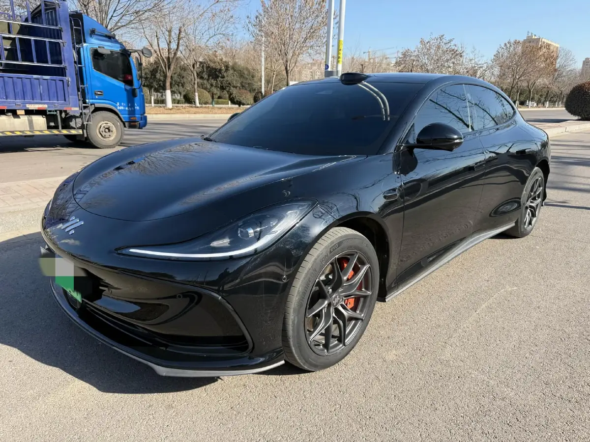 2024 IM L6 BEV 100KWH