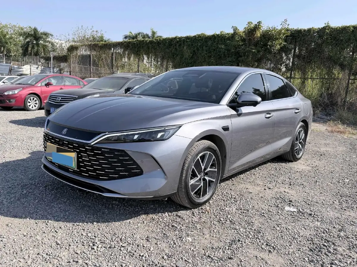 2025 BYD QinL 1.5L 101HP L4 E-CVT PHEV 15.87KWH