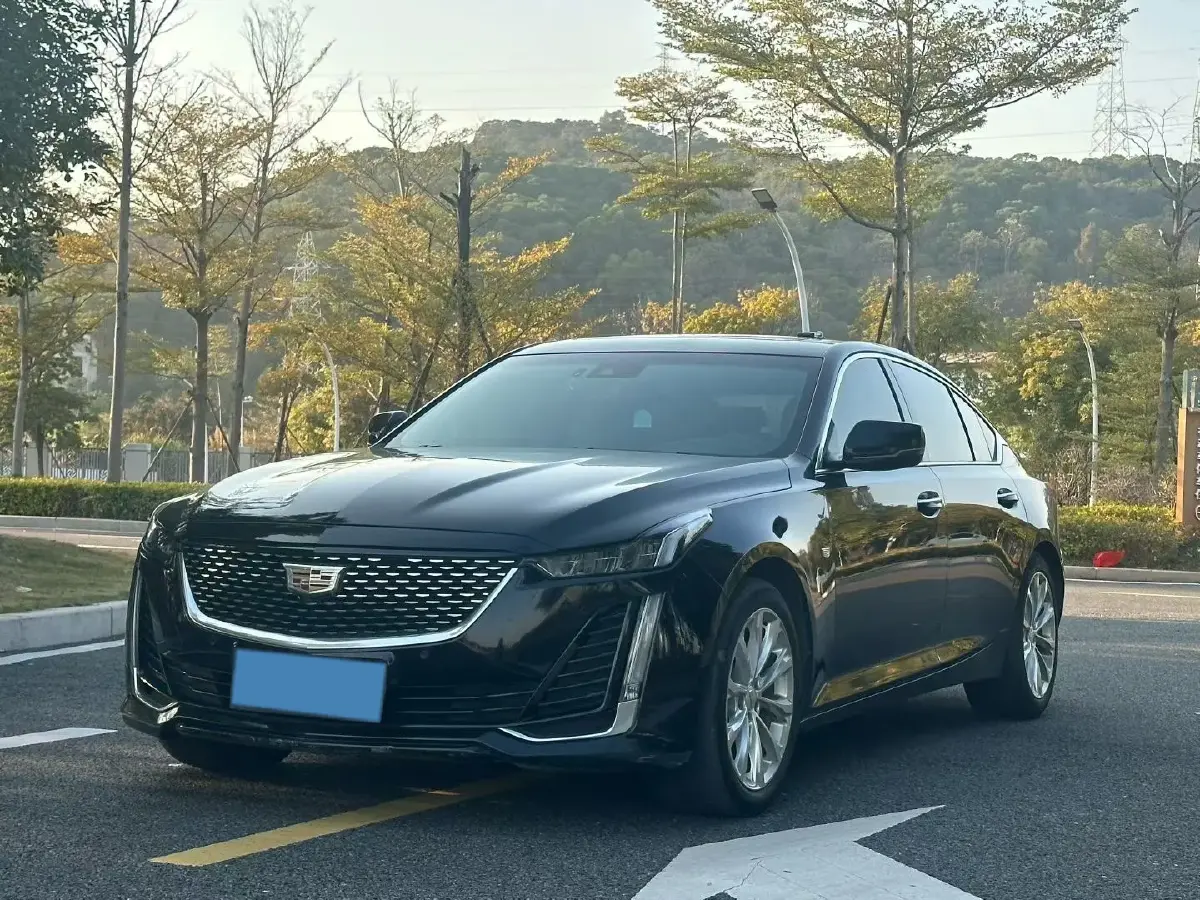 2020 Cadillac CT5 2.0T 237HP L4 10AT