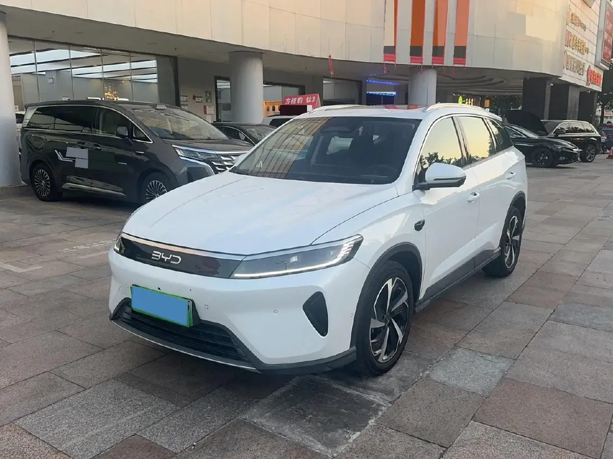 2025 BYD Sea Lion 05 DM-i 1.5L 101HP L4 E-CVT PHEV 18.3KWH