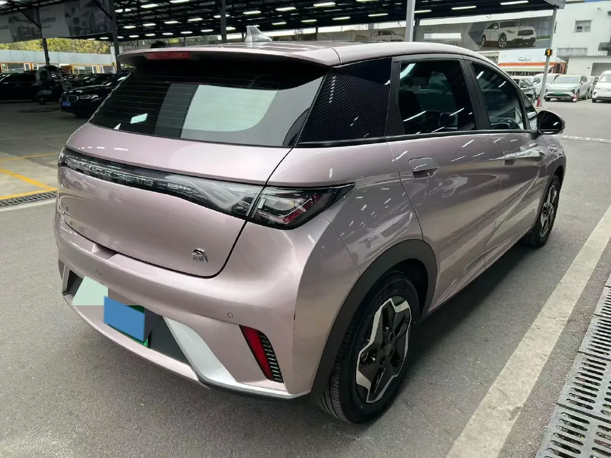 2021 Ford Escort 1.5L 122HP L3 6AT,autocango,china used car exporter,china ev exporter,chinese used car exporter,chinese used ev exporter