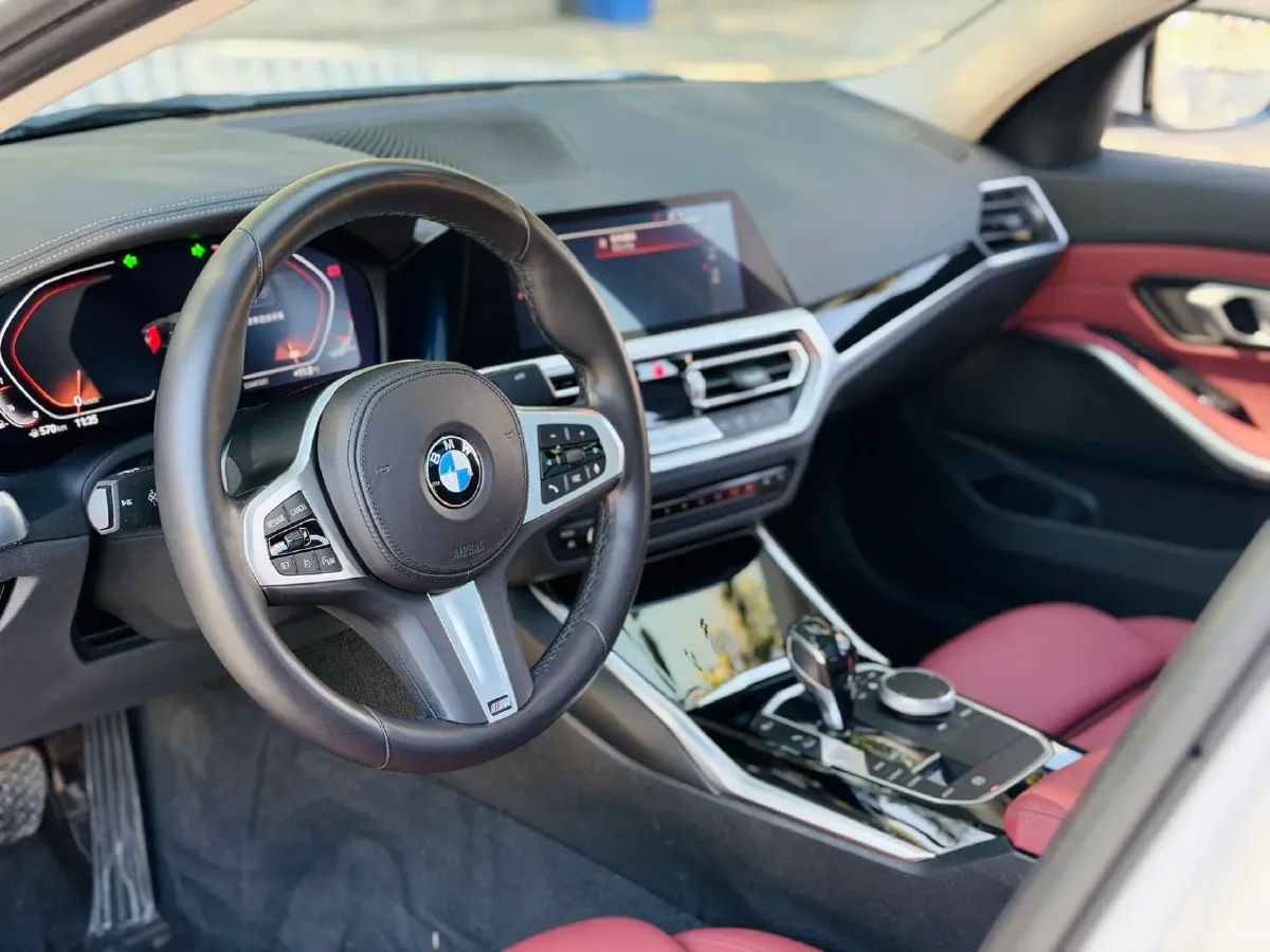 2021 BMW 3 Series 2.0T 156HP L4 8AT,autocango,china used car exporter,china ev exporter,chinese used car exporter,chinese used ev exporter