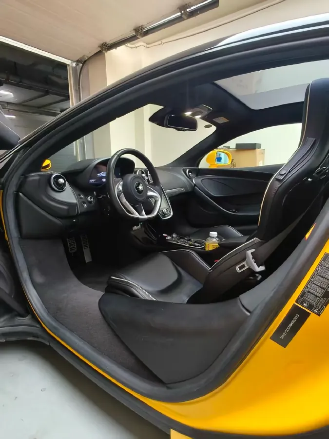 2022 McLaren GT 4.0T 620HP V8 7DCT,autocango,china used car exporter,china ev exporter,chinese used car exporter,chinese used ev exporter