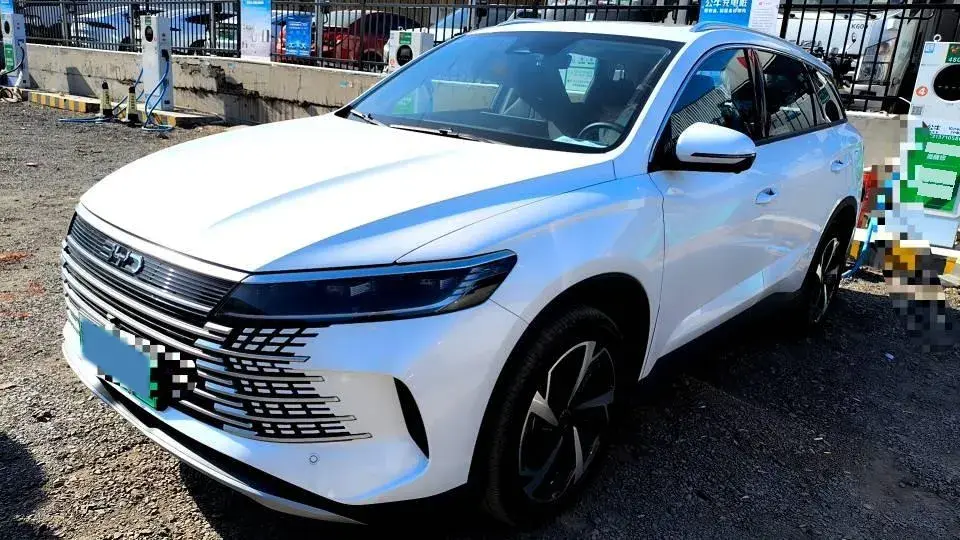 2025 BYD Sea Lion 05 DM-i 1.5L 101HP L4 E-CVT PHEV 18.3KWH