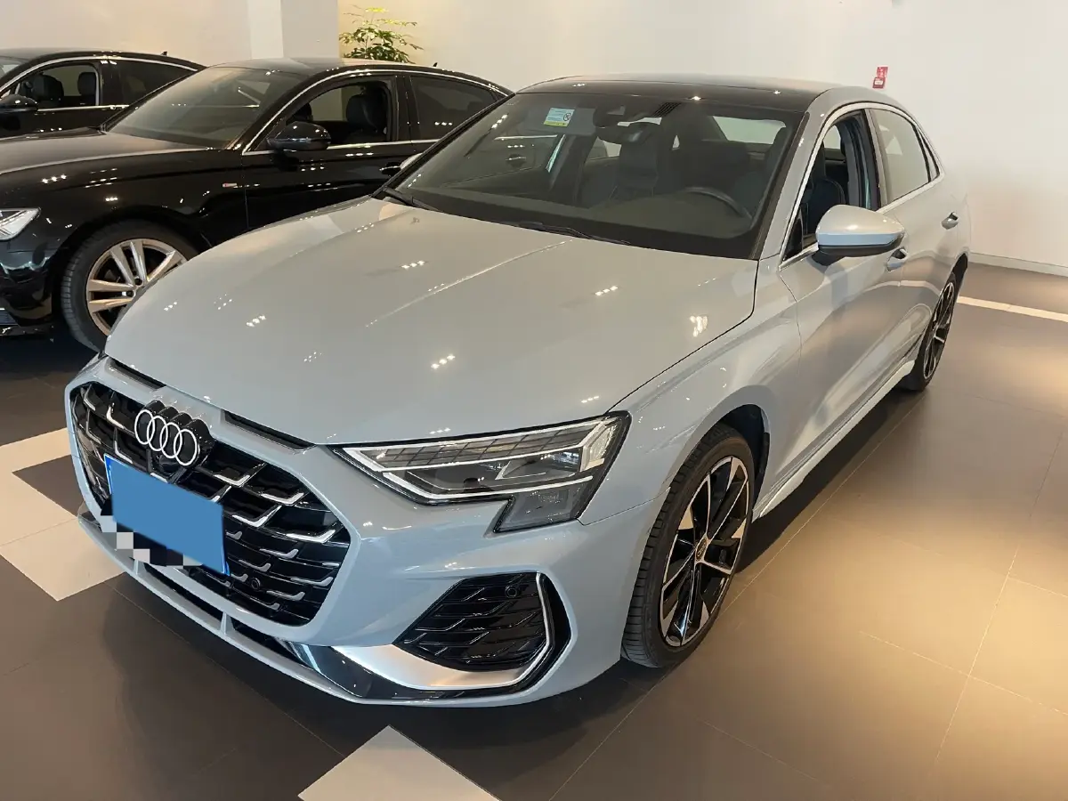 2025 Audi A3 1.5T 160HP L4 7DCT