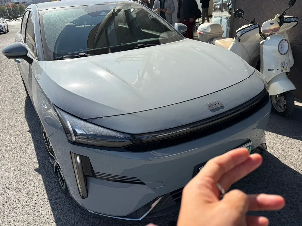 2023 Geely Galaxy L6 1.5T 163HP L4 3DHT PHEV,autocango,china used car exporter,china ev exporter,chinese used car exporter,chinese used ev exporter