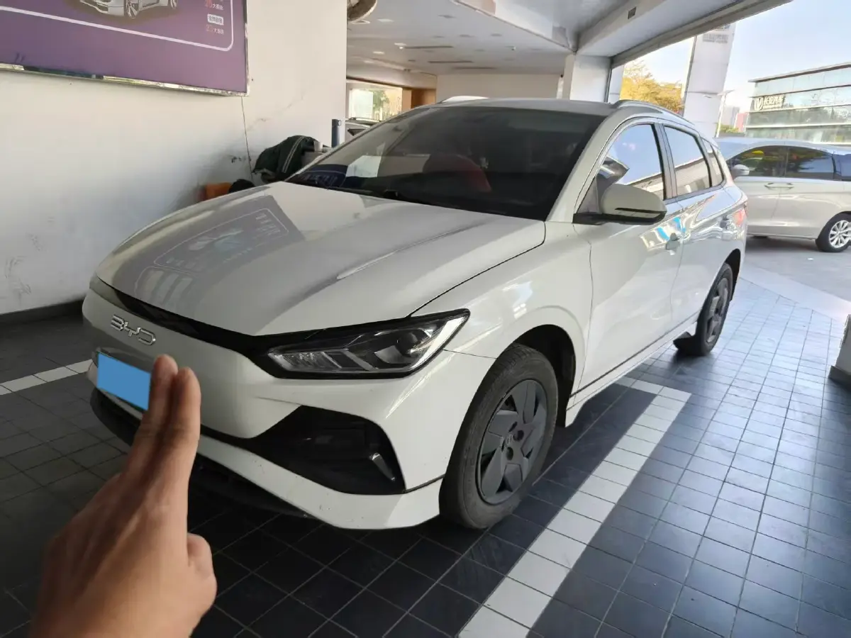 2023 BYD e2 BEV 43.2KWH