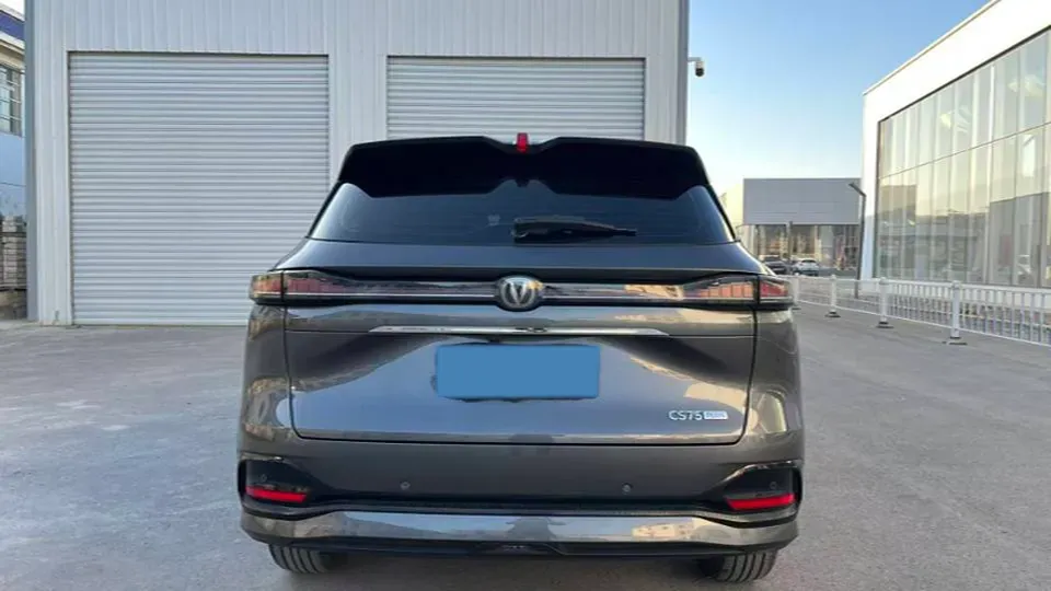 2025 ChangAn CS75 Plus 1.5T 192HP L4 8AT,autocango,china used car exporter,china ev exporter,chinese used car exporter,chinese used ev exporter