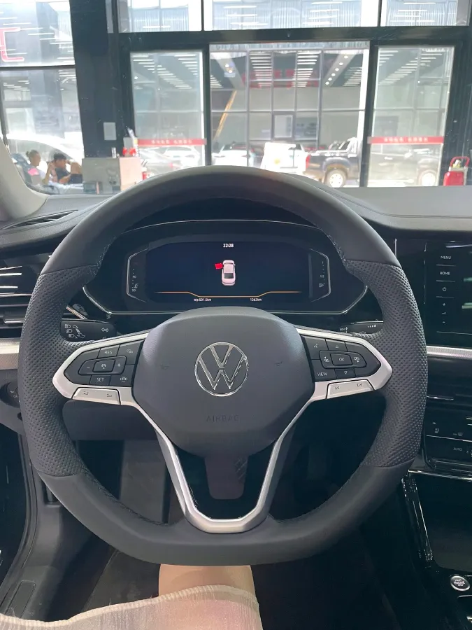 2025 Volkswagen Passat 2.0T 186HP L4 7DCT,autocango,china used car exporter,china ev exporter,chinese used car exporter,chinese used ev exporter