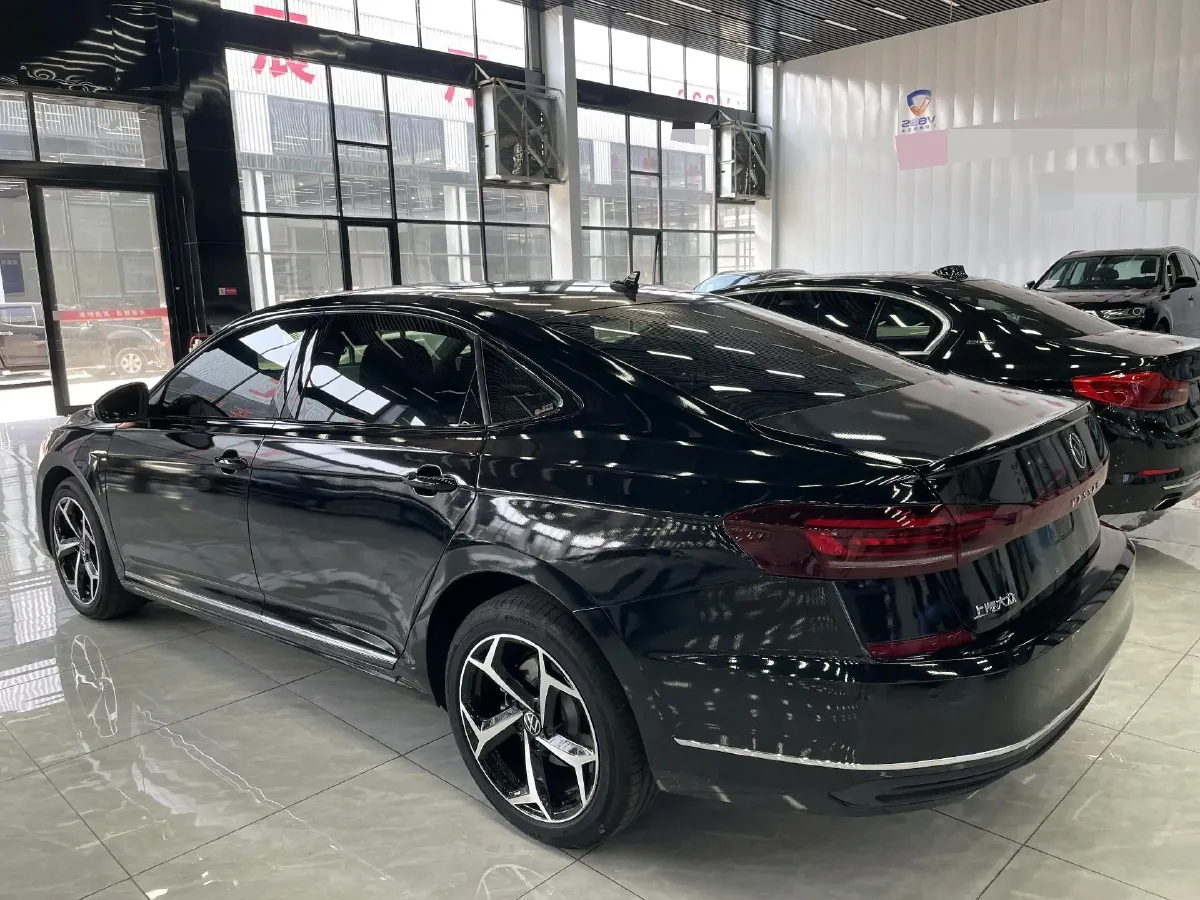 2025 Volkswagen Passat 2.0T 186HP L4 7DCT,autocango,china used car exporter,china ev exporter,chinese used car exporter,chinese used ev exporter