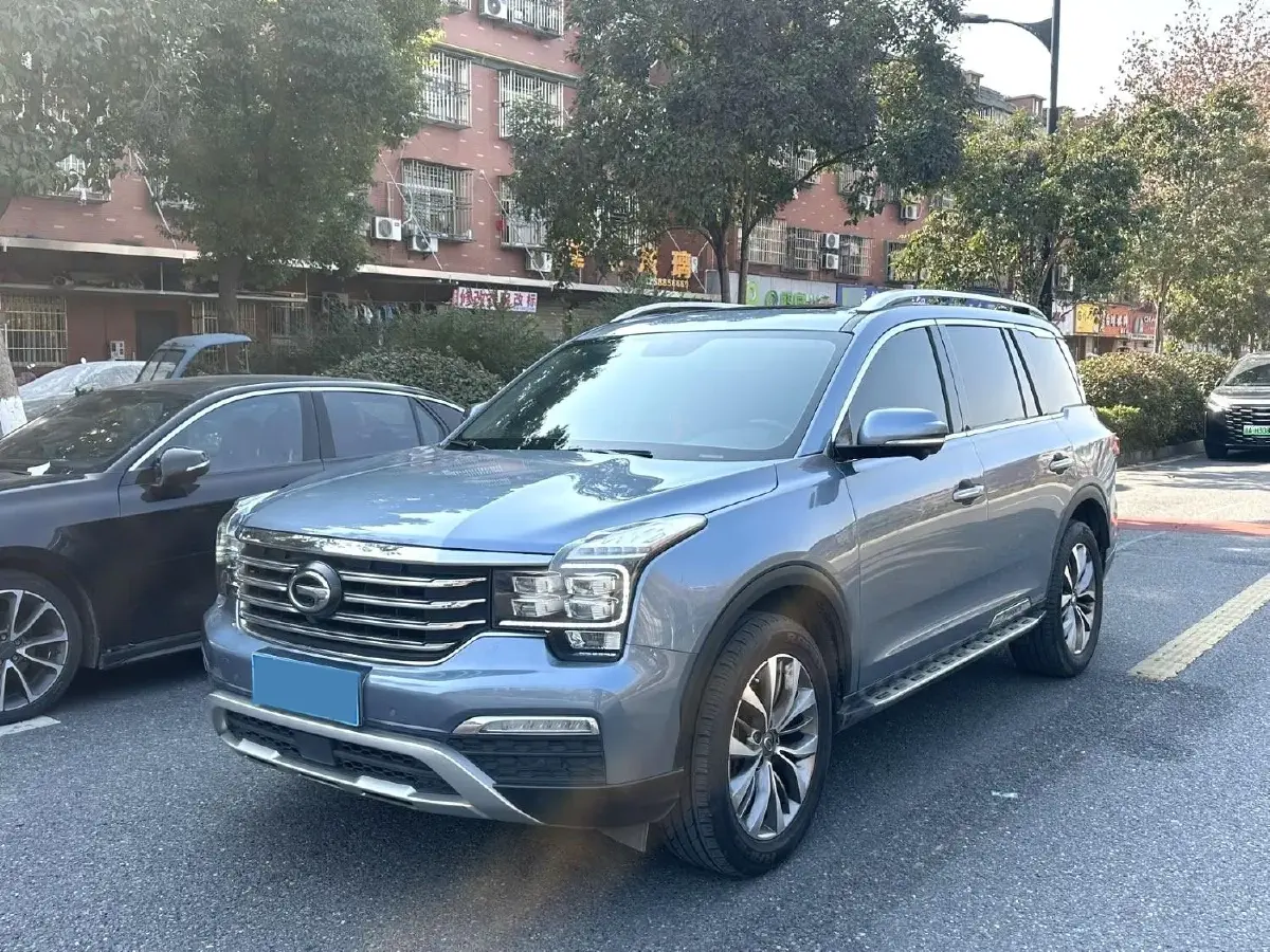 2017 GAC Trumpchi GS8 2.0T 201HP L4 6AT
