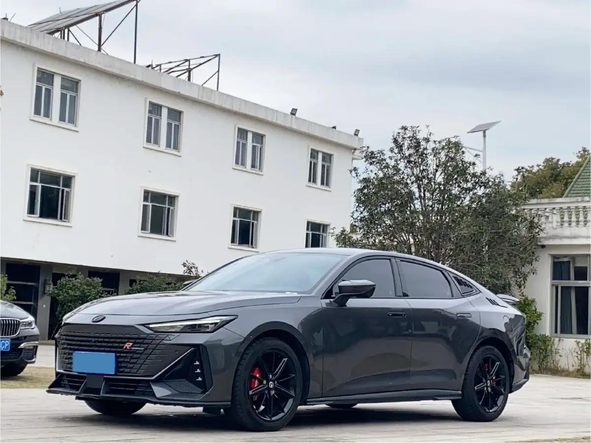 2023 ChangAn UNI-V 1.5T 188HP L4 7DCT