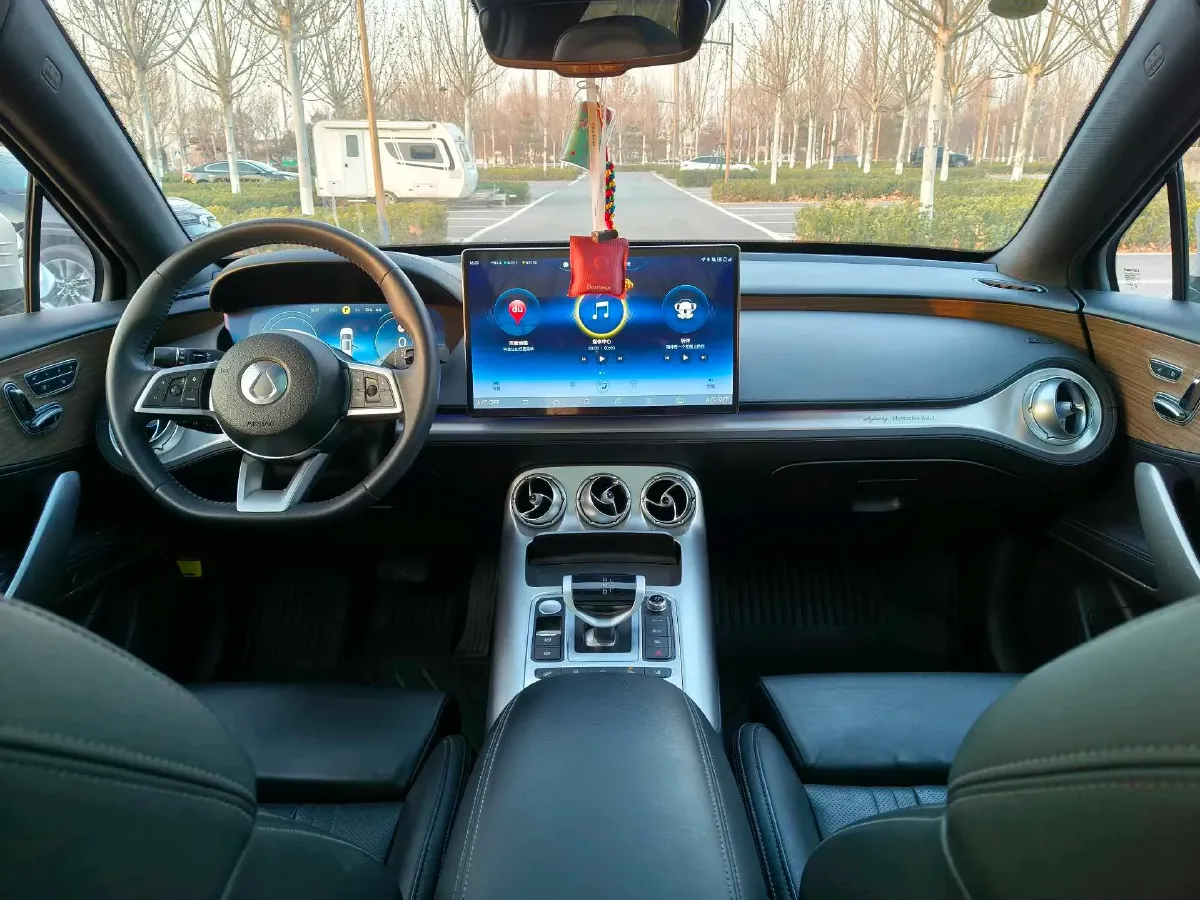 2020 Denza X 2.0T 192HP L4 6DCT PHEV 24KWH,autocango,china used car exporter,china ev exporter,chinese used car exporter,chinese used ev exporter