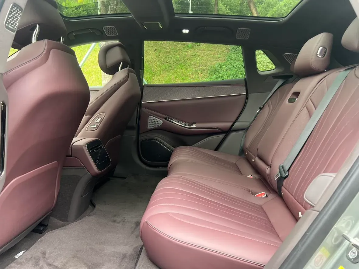 2024 Denza DenzaZ9GT 2.0T 207HP L4 E-CVT PHEV 38.5KWH,autocango,china used car exporter,china ev exporter,chinese used car exporter,chinese used ev exporter