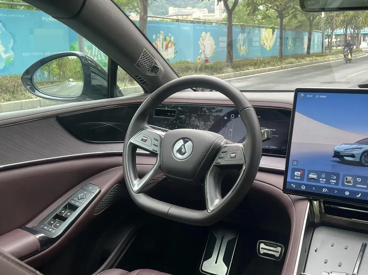 2024 Denza DenzaZ9GT 2.0T 207HP L4 E-CVT PHEV 38.5KWH,autocango,china used car exporter,china ev exporter,chinese used car exporter,chinese used ev exporter