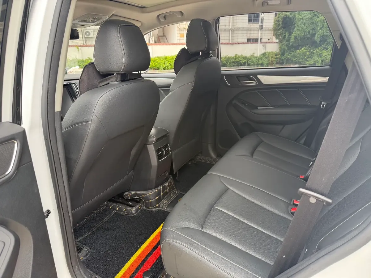 2020 Dongfeng YuFeng P16 2.4T 218HP L4 6MT,autocango,china used car exporter,china ev exporter,chinese used car exporter,chinese used ev exporter