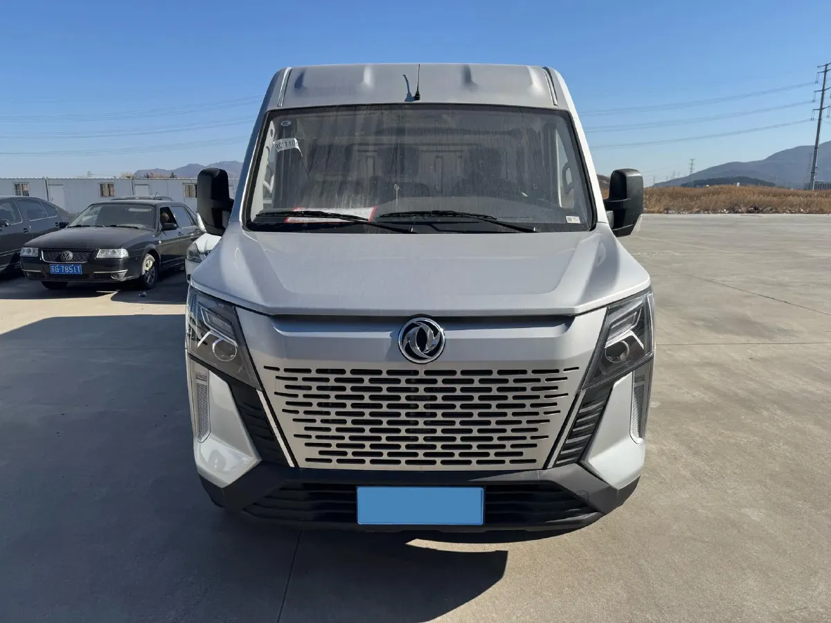 2023 Ford Transit 2.0T 220HP L4 5MT,autocango,china used car exporter,china ev exporter,chinese used car exporter,chinese used ev exporter